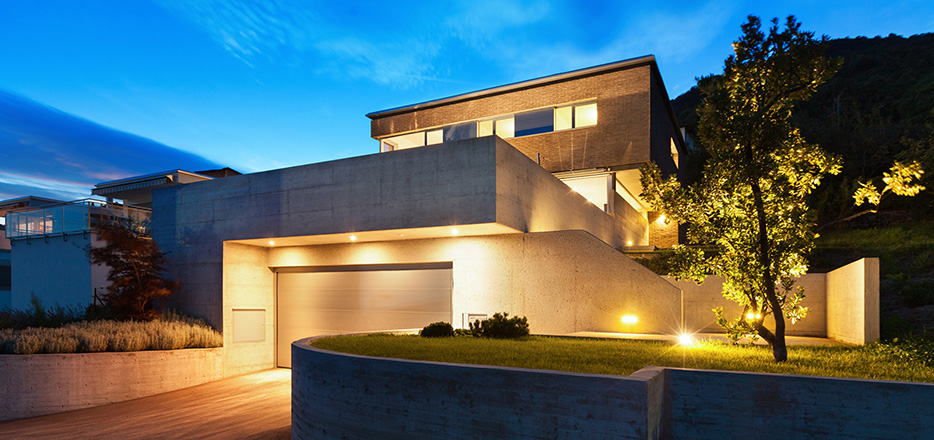building-a-new-smart-home-outdoor-lighting